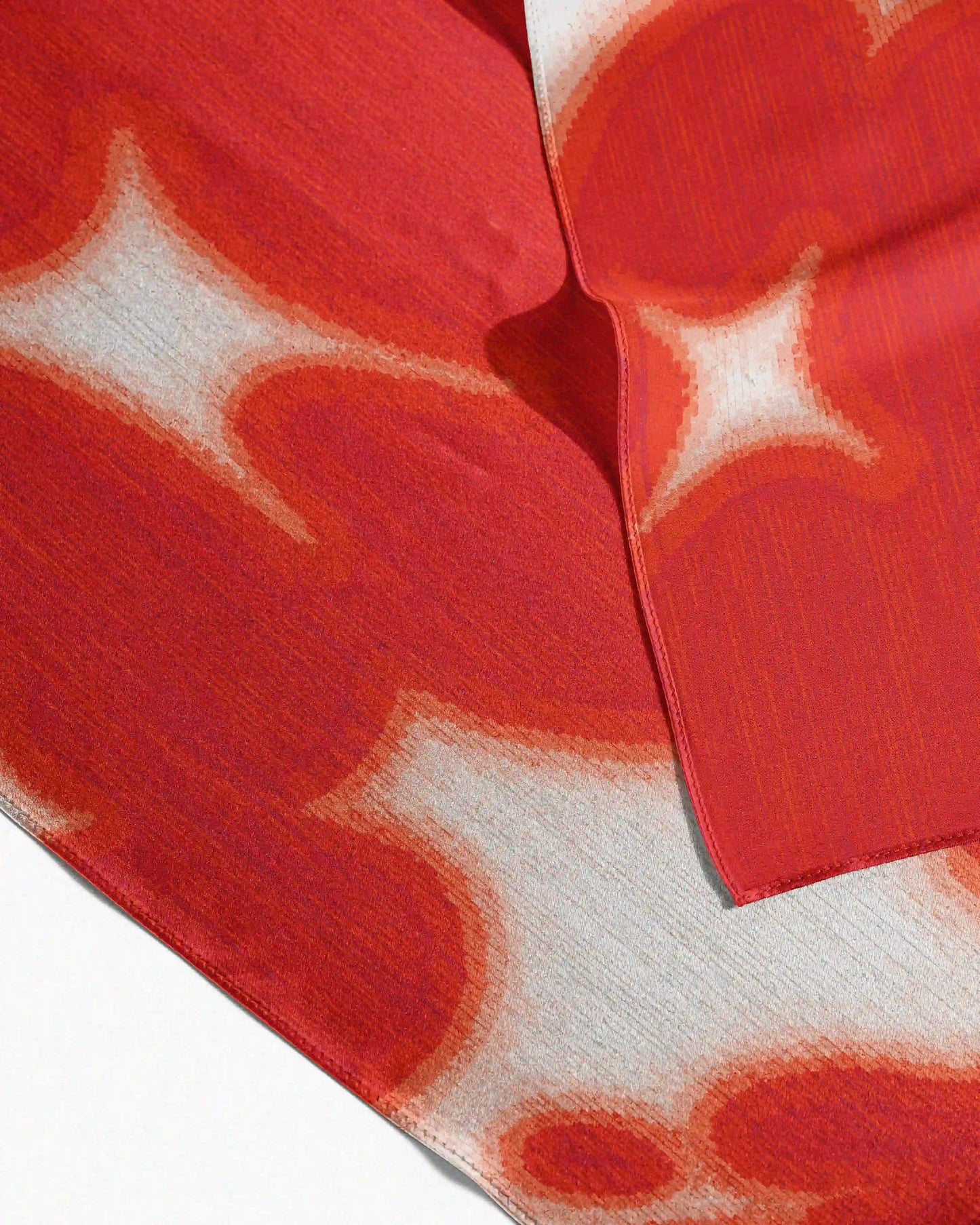 FLORAL BANDANA HOT RED & OFF-WHITE