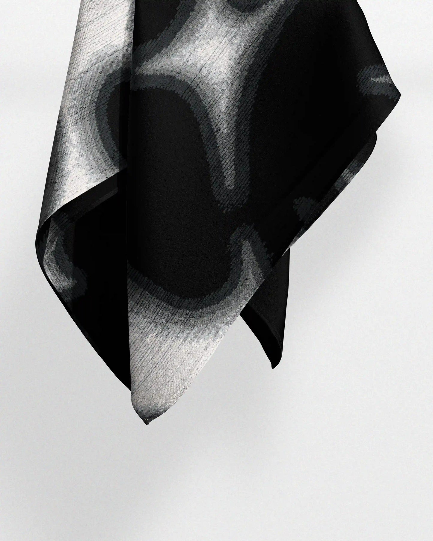 FLORAL BANDANA BLACK & OFF-WHITE