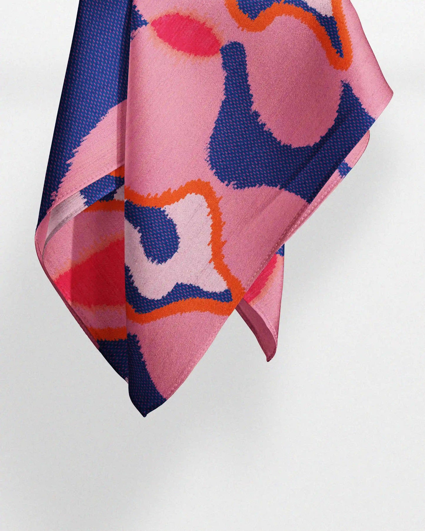 FLORAL BANDANA CHARM PINK & INDIGO